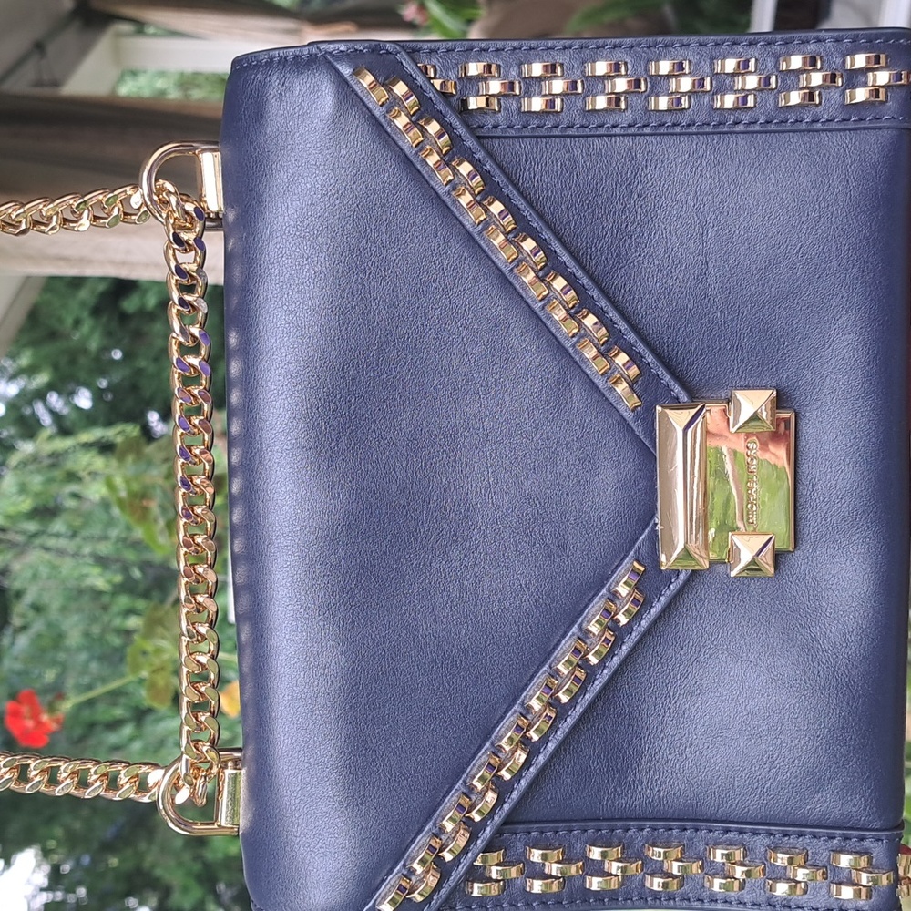 Michael Kors Navy Admiral With Gold Accents NEW WITH TAG - Picture 2 of 16